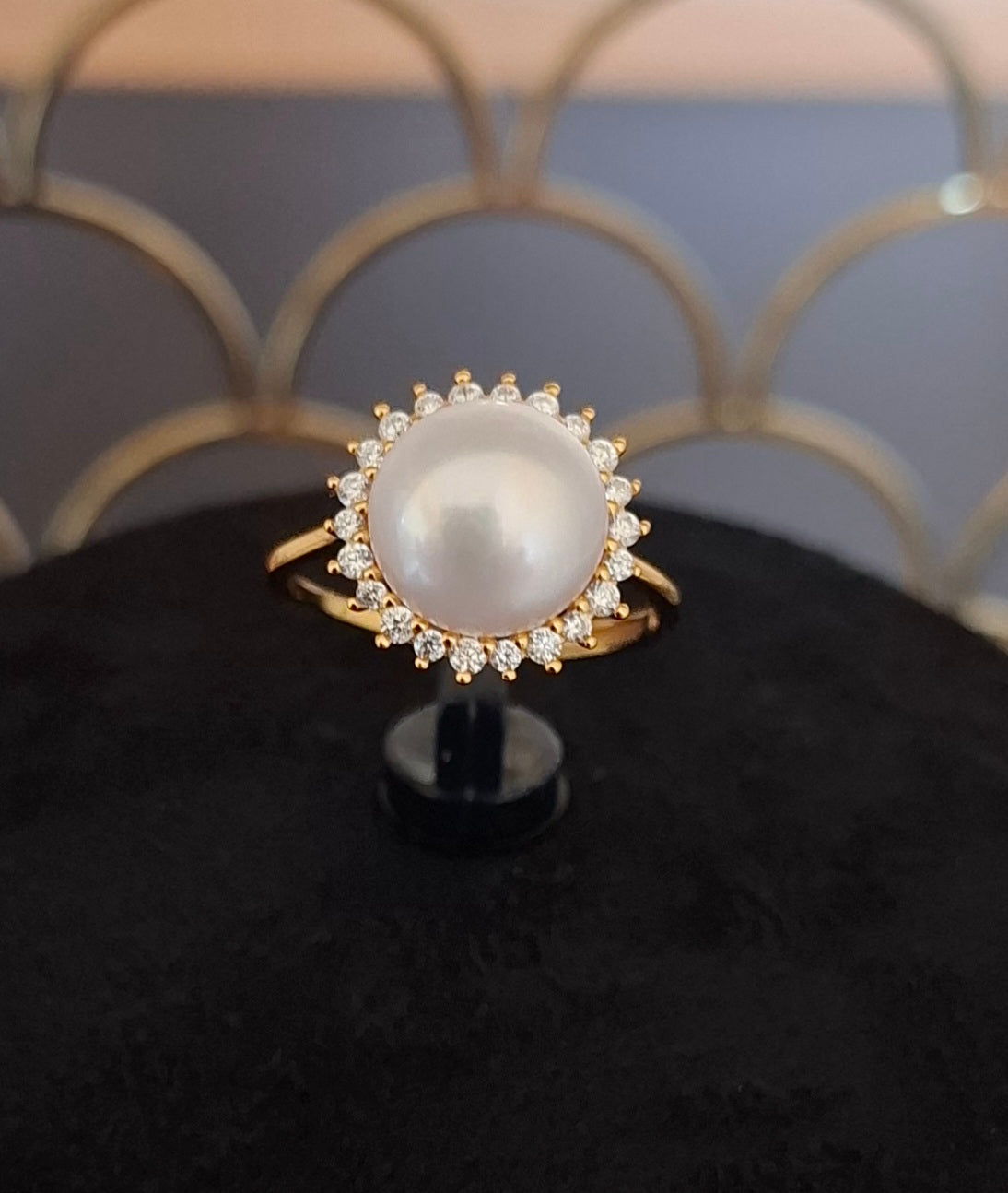 Big freshwater pearl gold ring