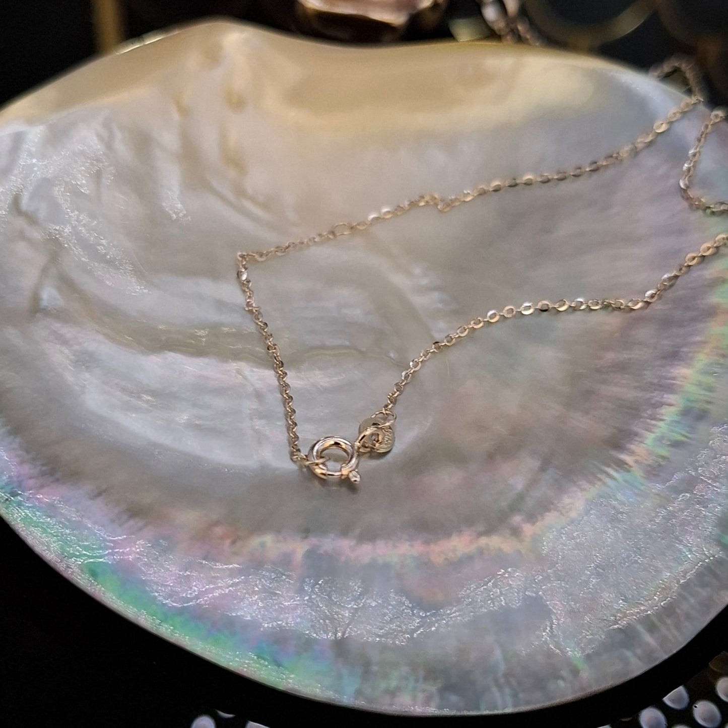 Natural Rainbow Baroque pearl pendant