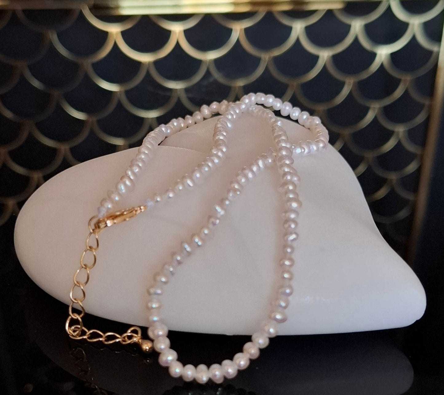 Freshwater tiny pearl necklace