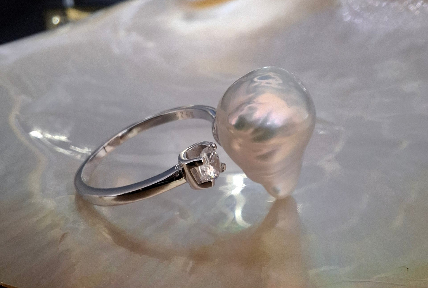 Freshwater baroque pearl ring ( 9 )