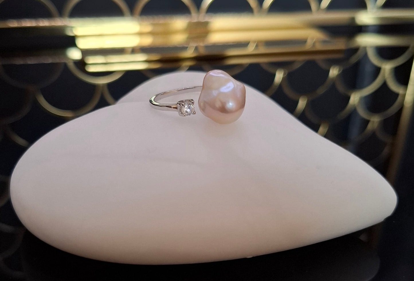 Freshwater baroque pearl ring ( 5 )