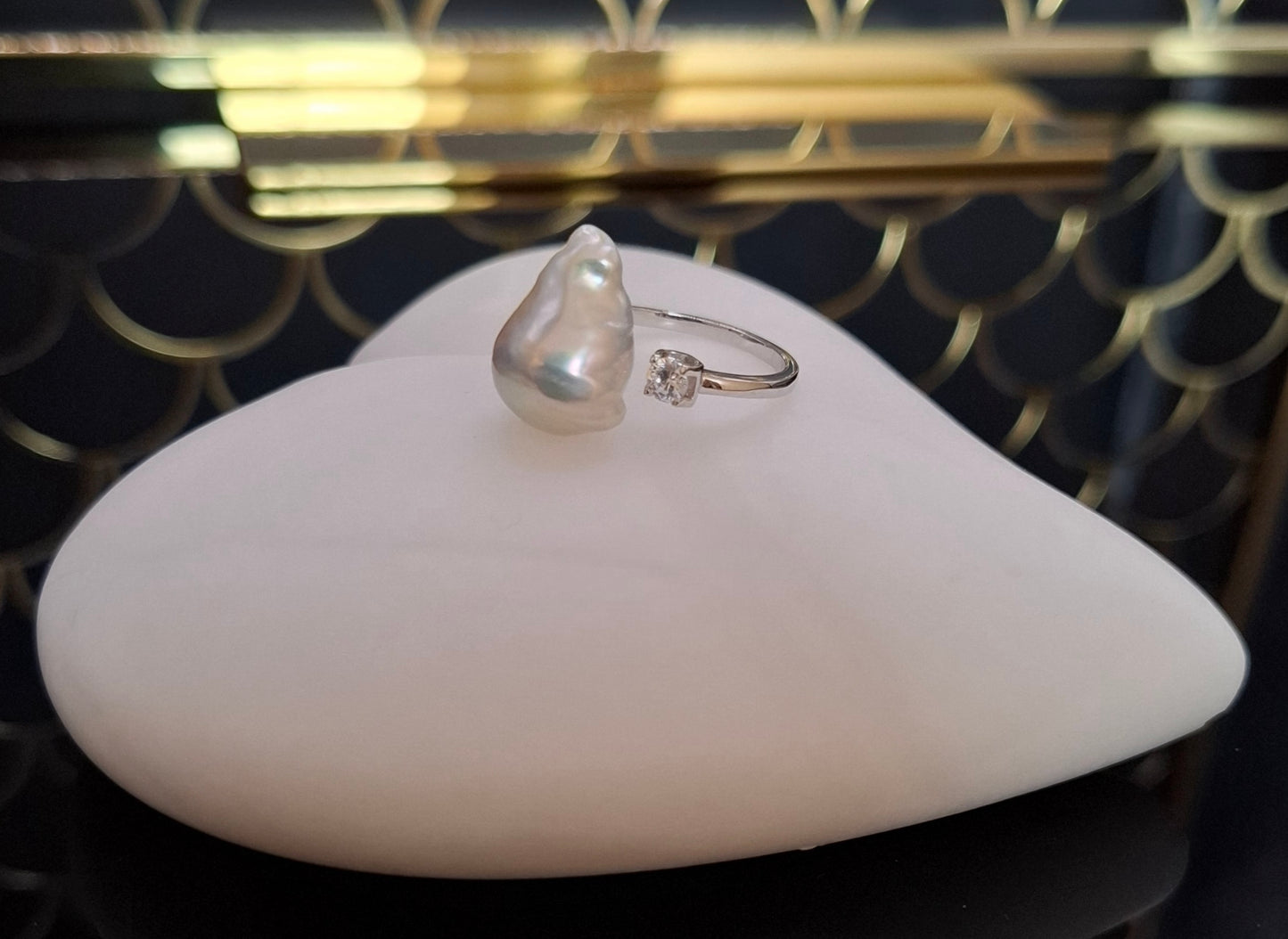 Freshwater baroque pearl ring ( 9 )