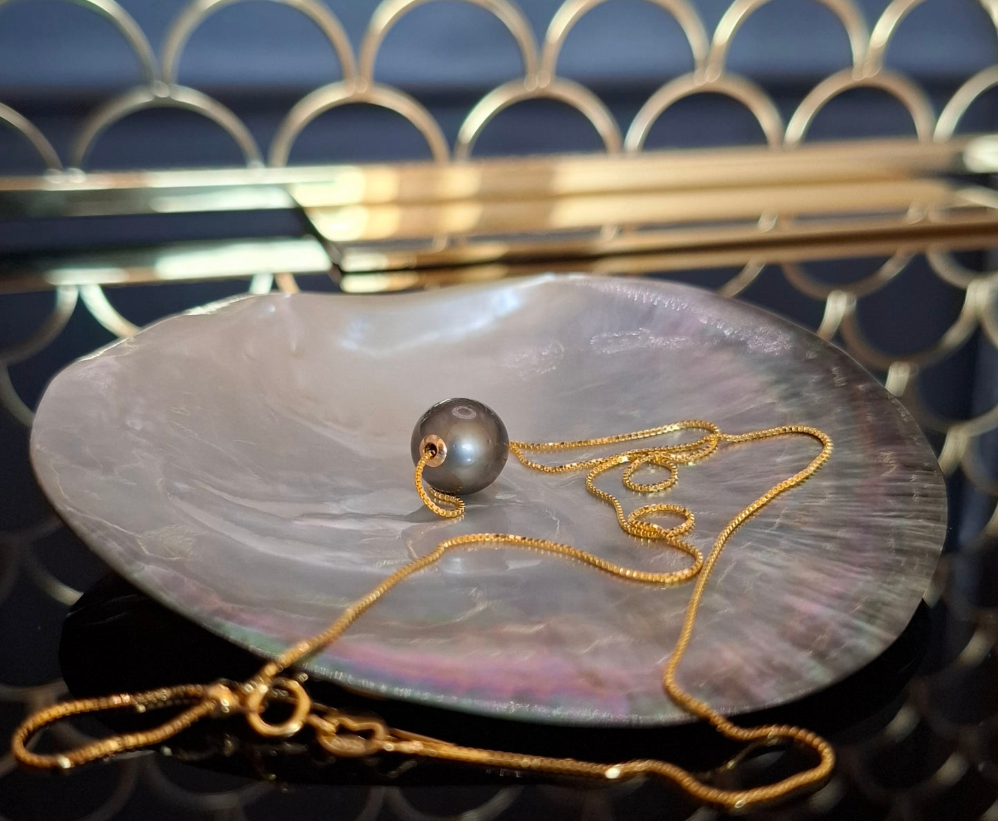 Tahitian round pearl necklace