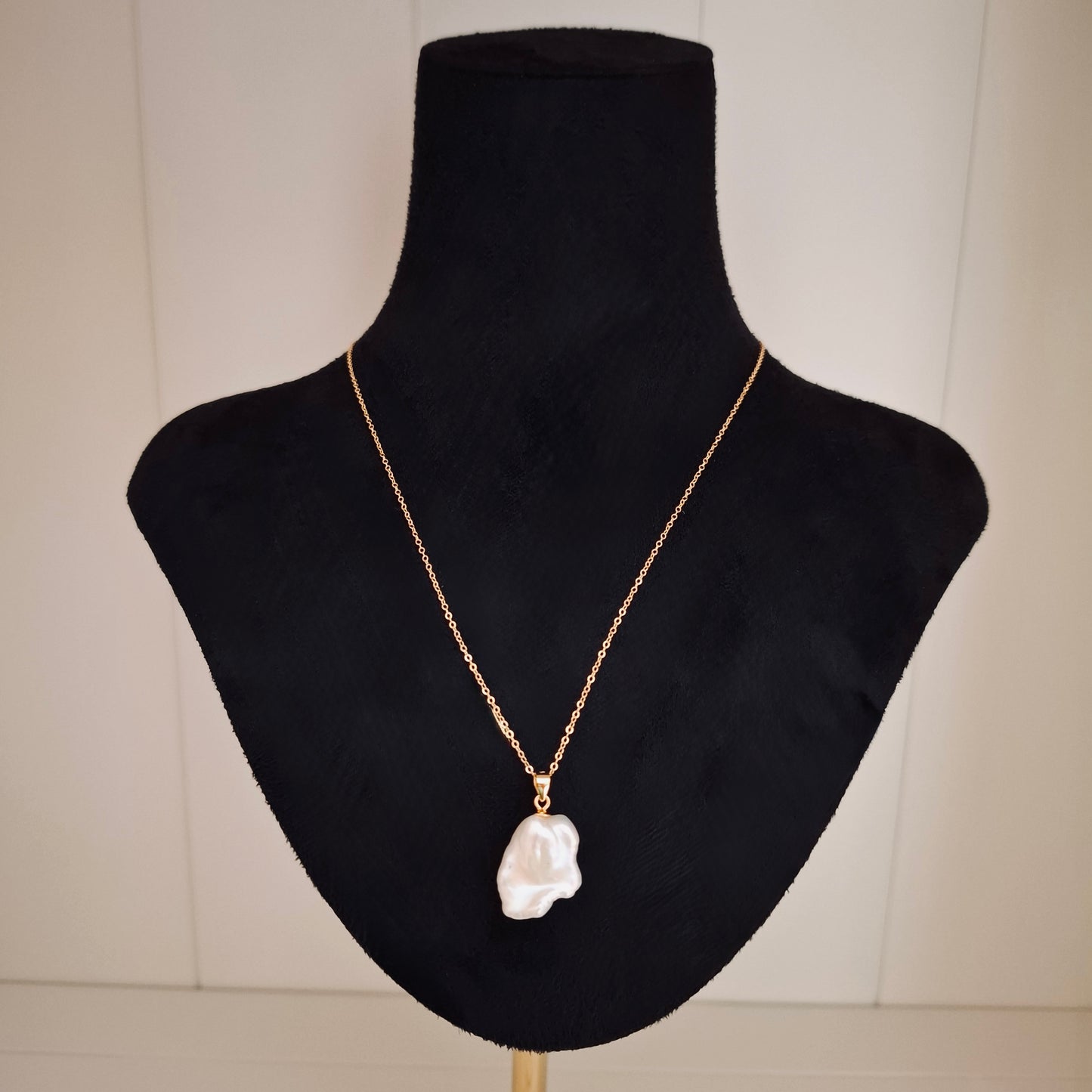 Keshi pearl gold necklace