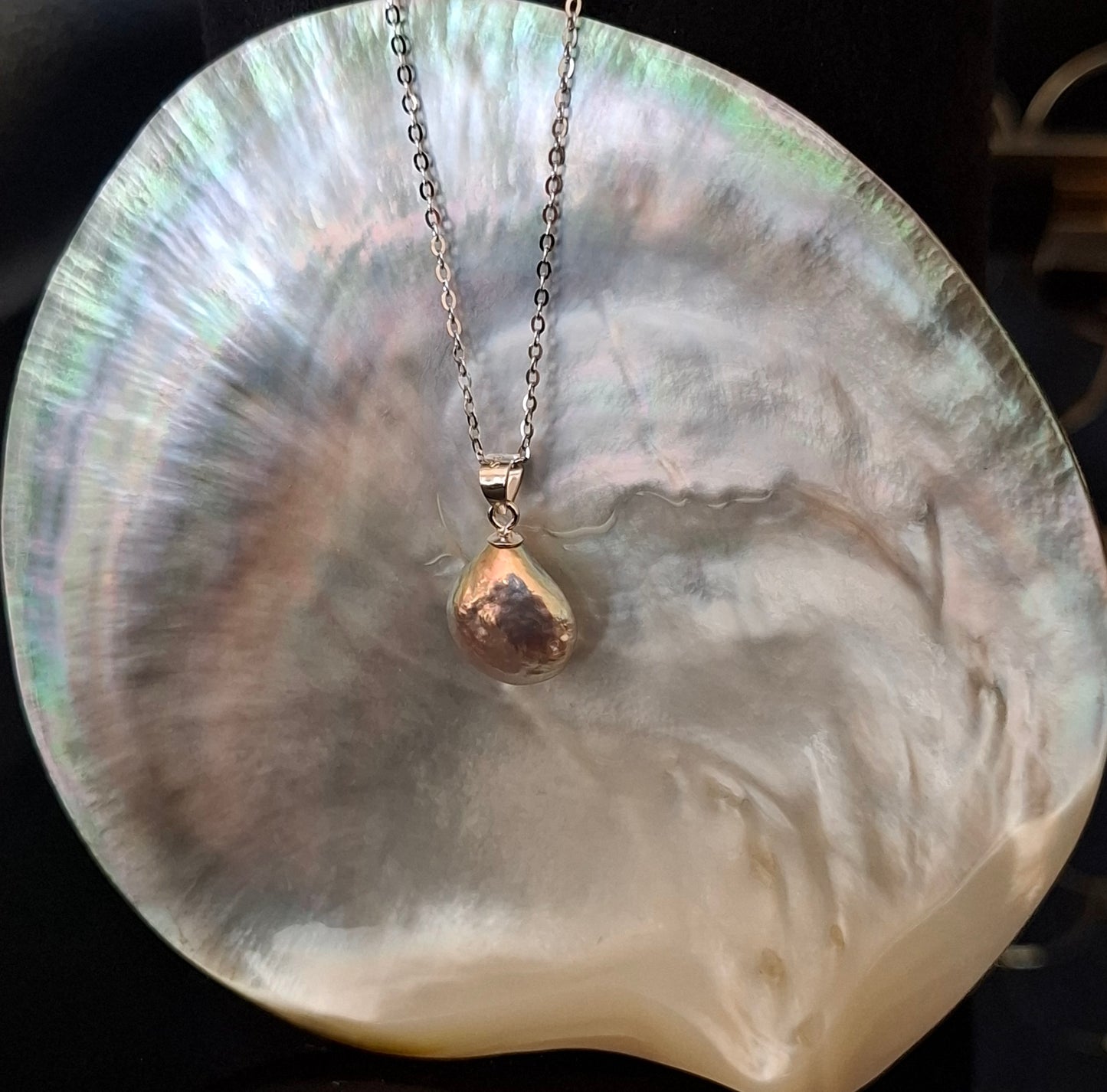 Freshwater rainbow pearl necklace