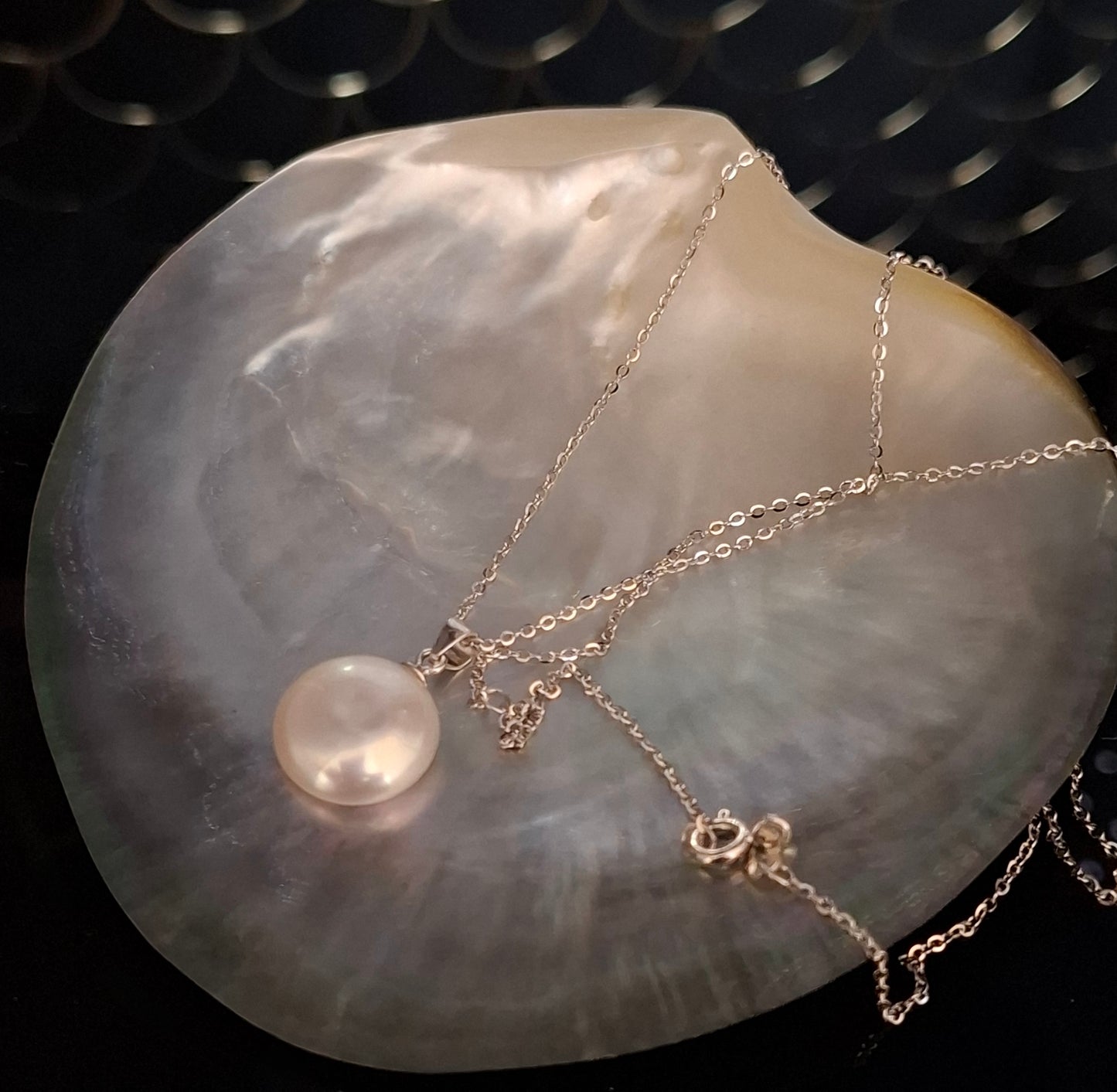 Freshwater white coin necklace