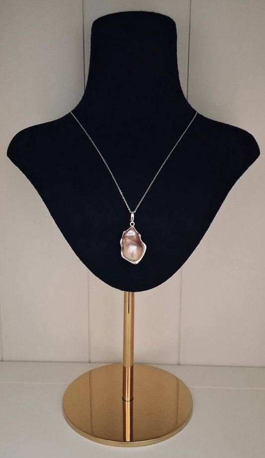 Natural Rainbow Baroque pearl pendant