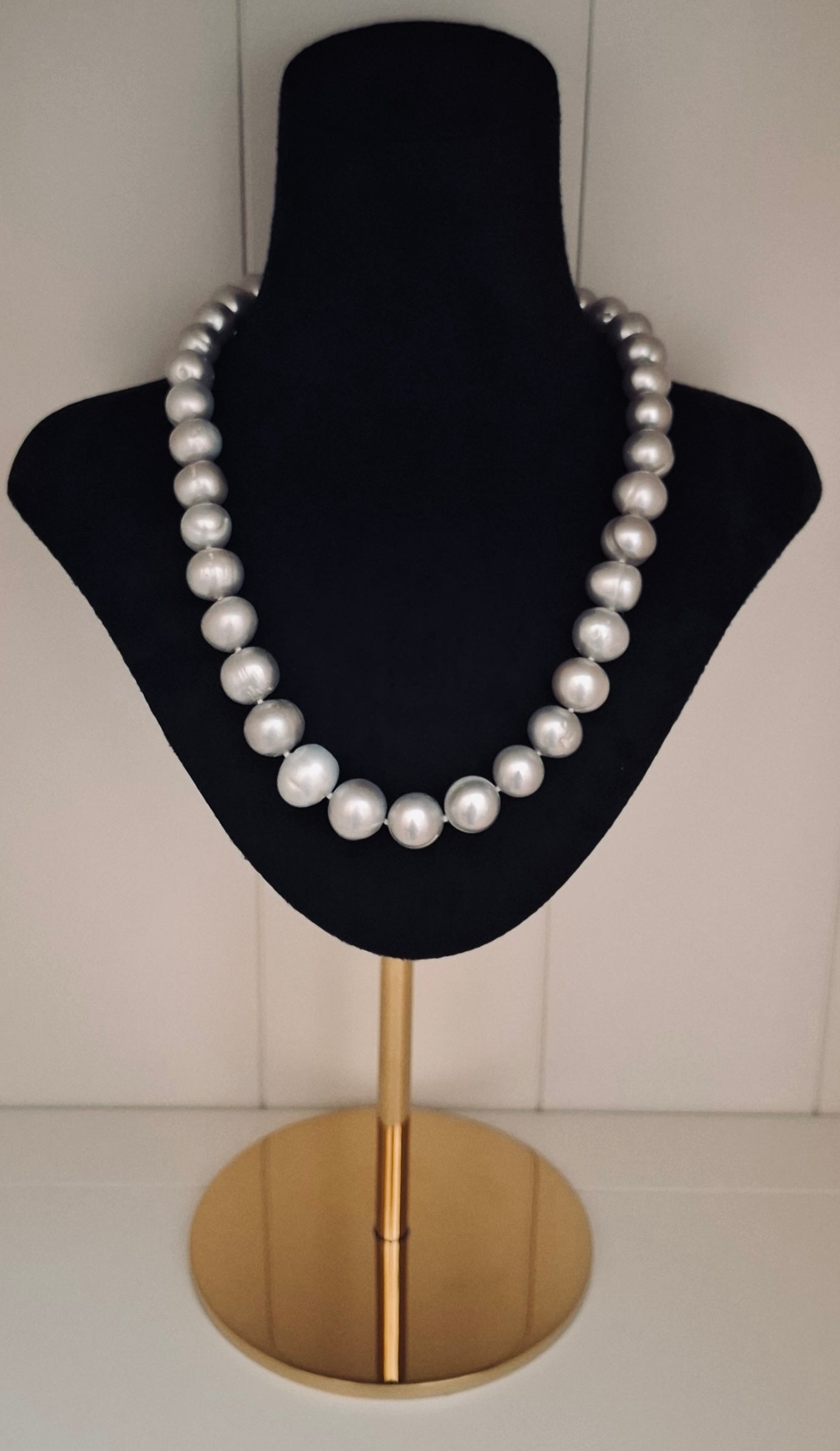 Freshwater grey big pearl necklace