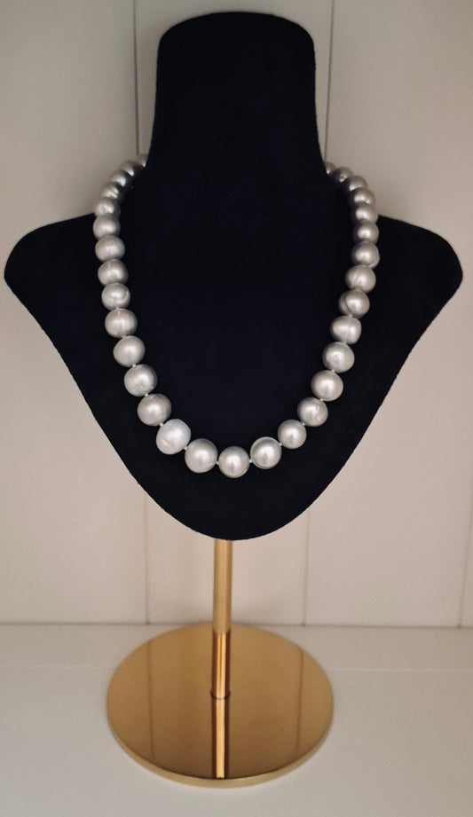 Freshwater grey big pearl necklace