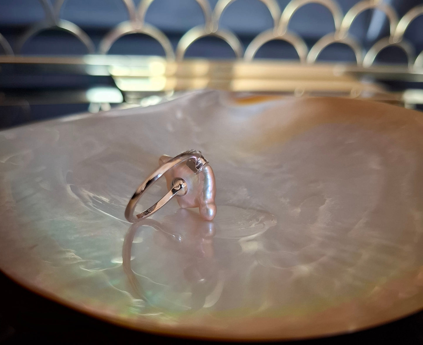 Freshwater baroque pearl ring (15 )